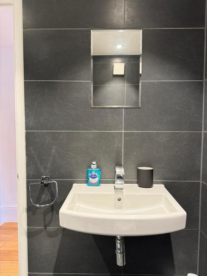 Regents Park View Apartments - 5