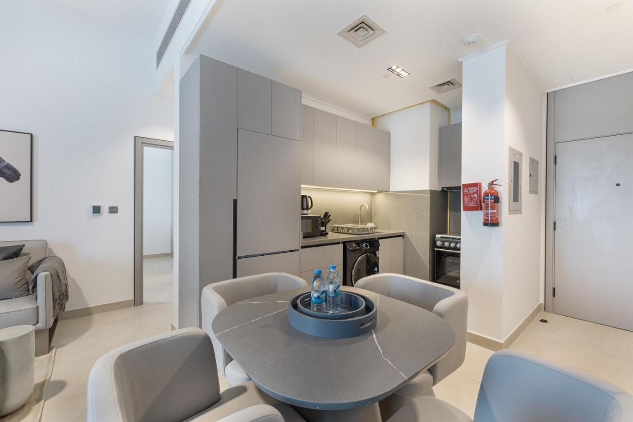 ALiving Elegant 1BR Apartment with Balcony I MAG960 - 4