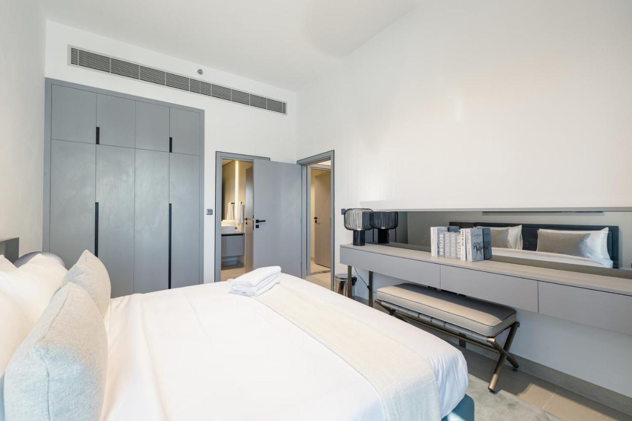 ALiving Elegant 1BR Apartment with Balcony I MAG960 - 2