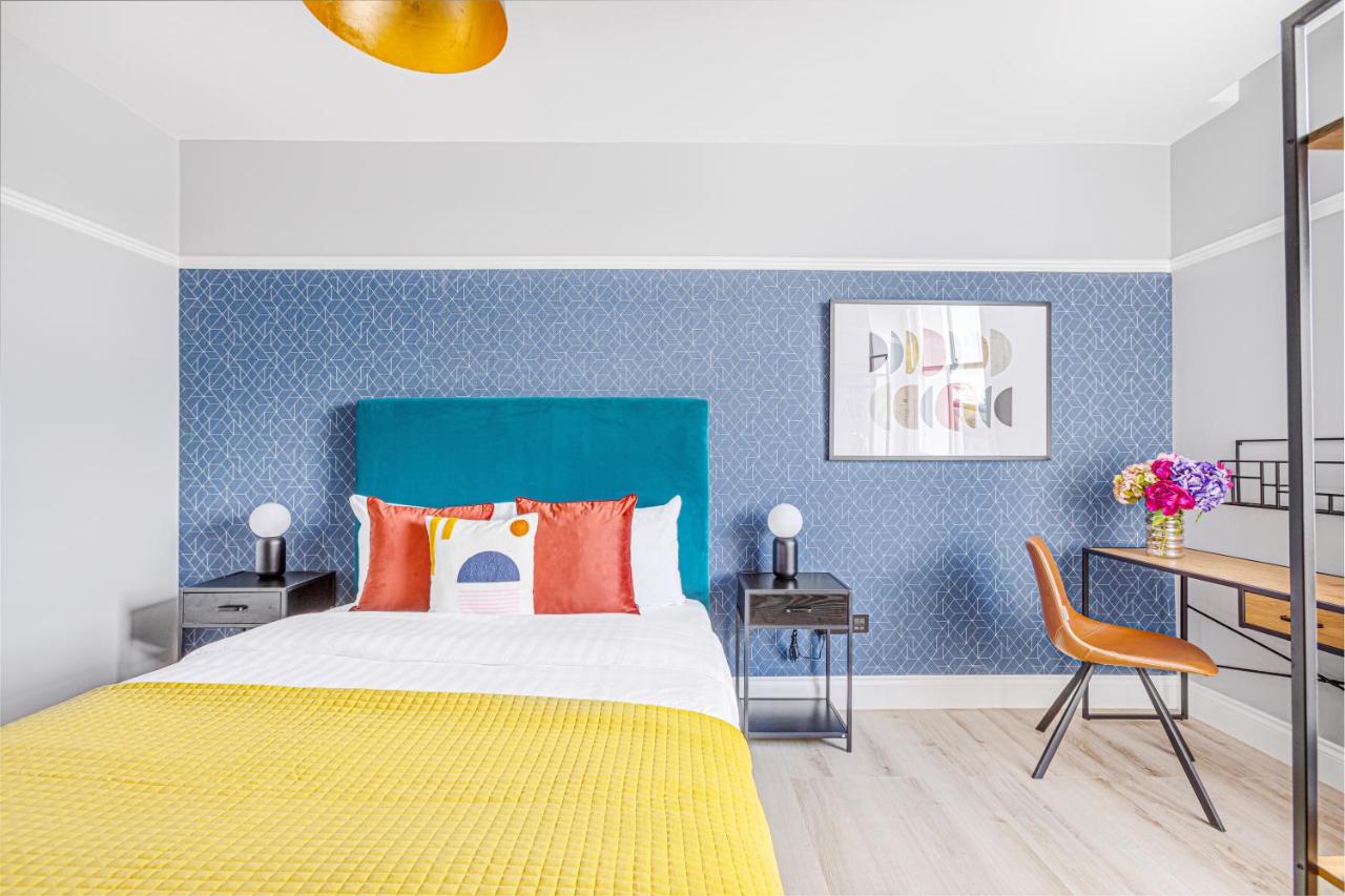 Bob W London Earl's Court - Philbeach Gardens - 5