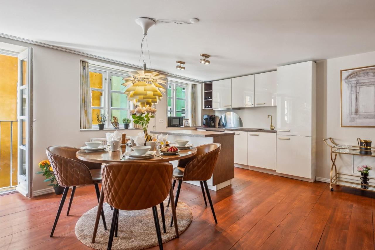 Top Location - Steps From Tivoli & Nyhavn - 3