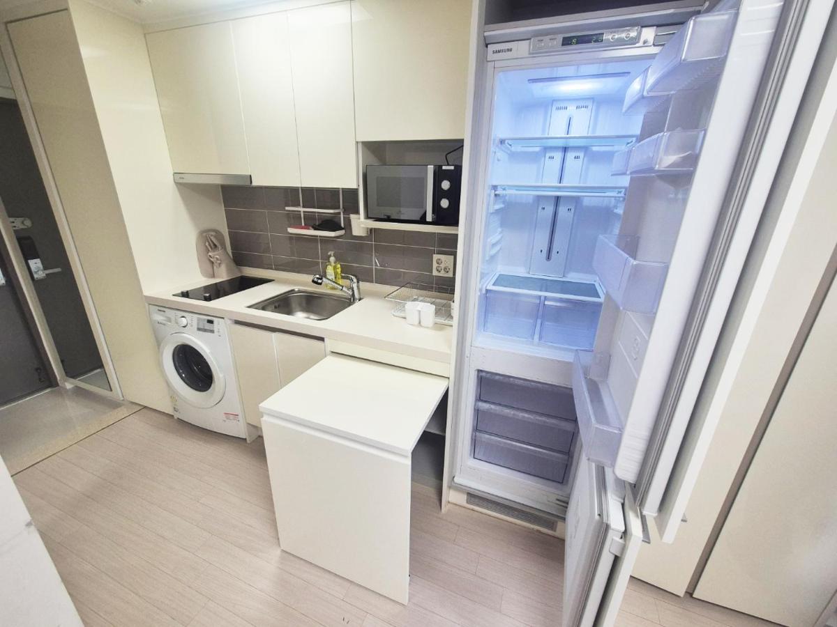 3217#Gangnam Urban Vogue Suites #Top-rated Unit # All-New Furniture & Peaceful Vibe# Sinnonhyeon 1min - 2