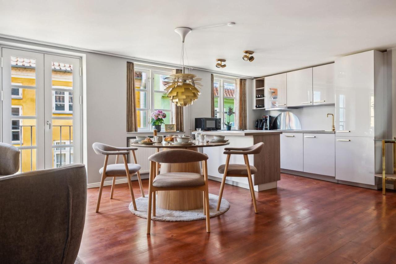 Stay Central - Steps from Tivoli & Nyhavn - 4