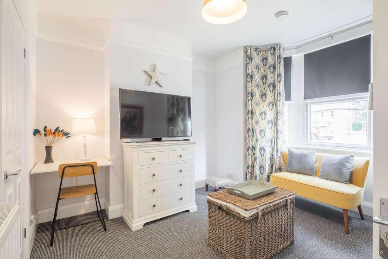 Modern 4-Bedroom Detached Home in Central Cambridge with Parking - 4