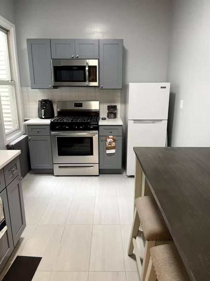 Dream a Little Dream 10 Mins To Your NYC Adventure - 4