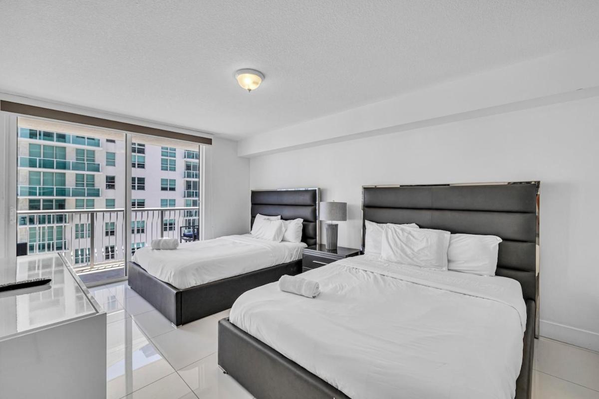 Spacious 1 Bed 1 BTH Brickell Ocean View - 2