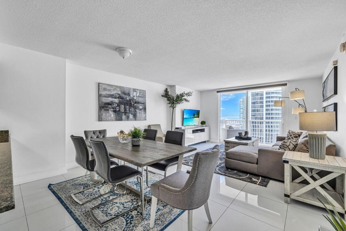 Spacious 1 Bed 1 BTH Brickell Ocean View - 4