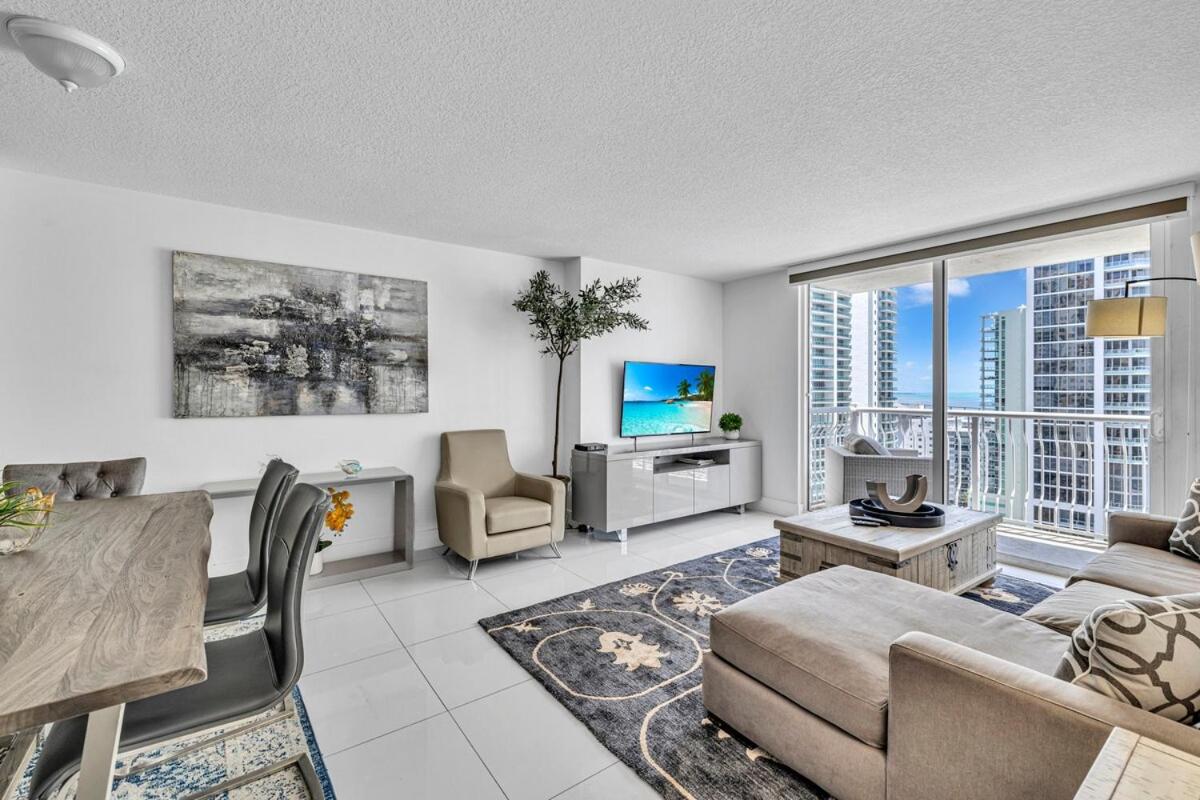 Spacious 1 Bed 1 BTH Brickell Ocean View - 5