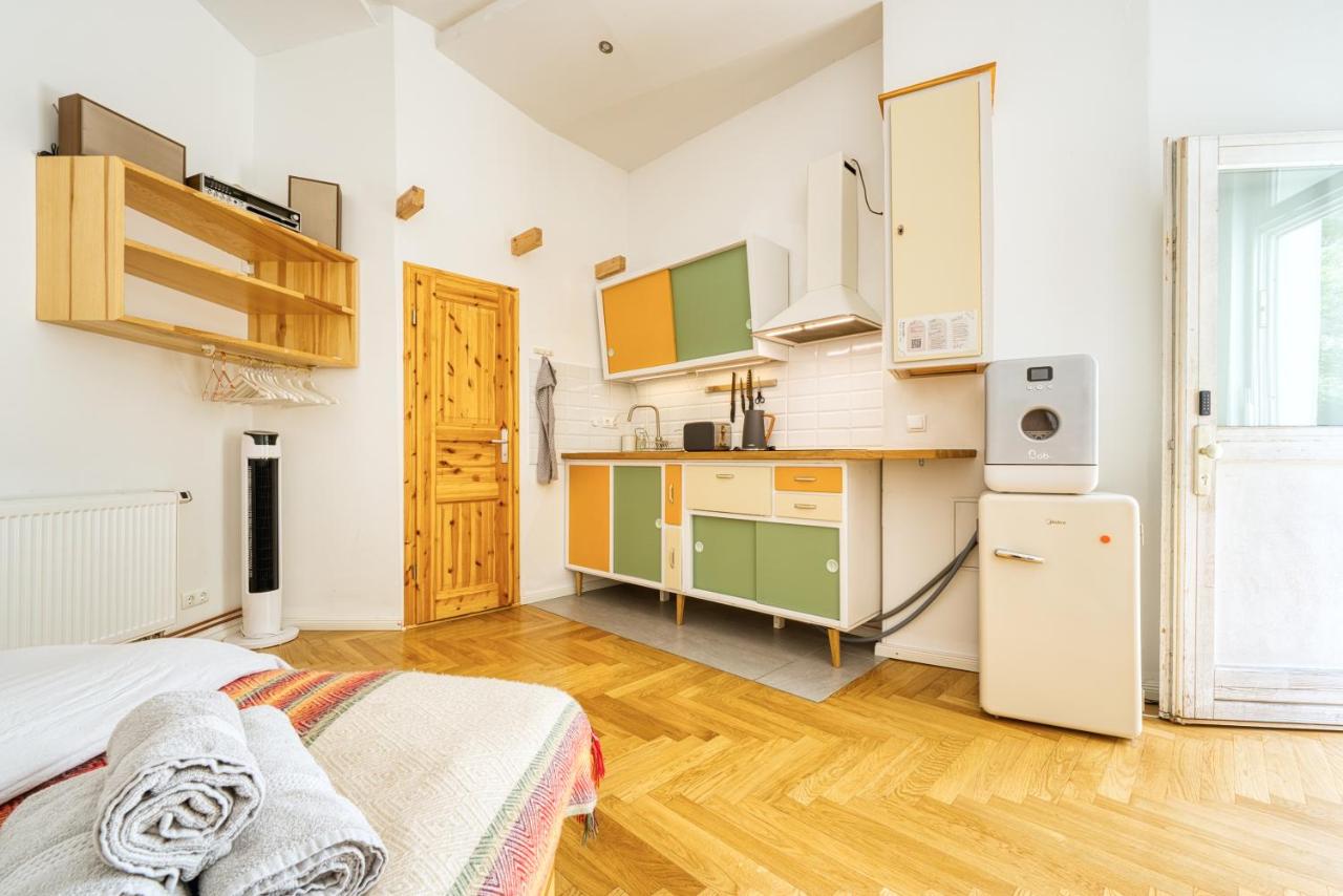 Cozy designer apartment in Friedrichshain - 4