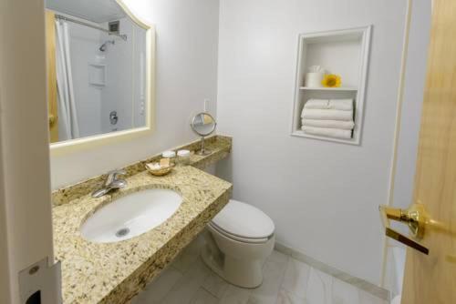 Norwalk Inn & Conference Center — photo 7