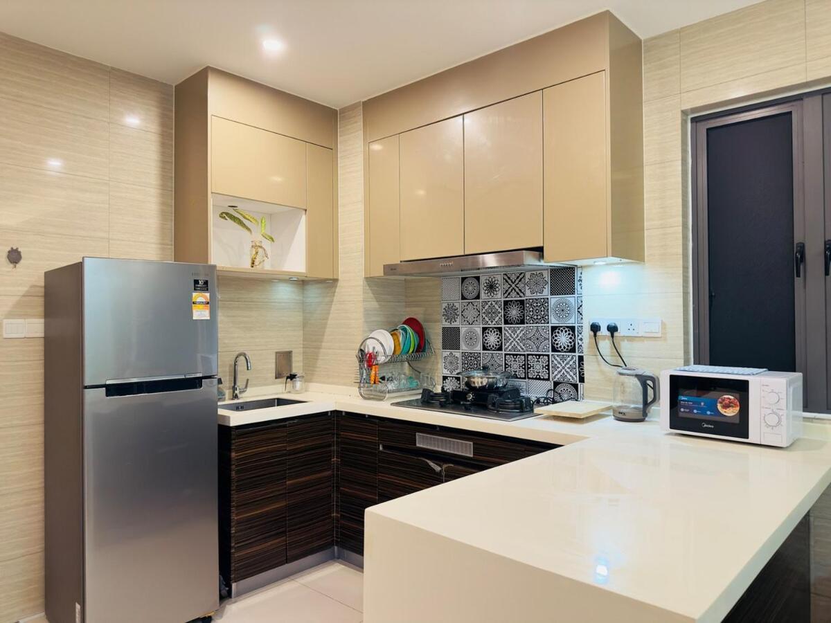 R&F Princess cove Kuo Dual Key-No Parking - 5