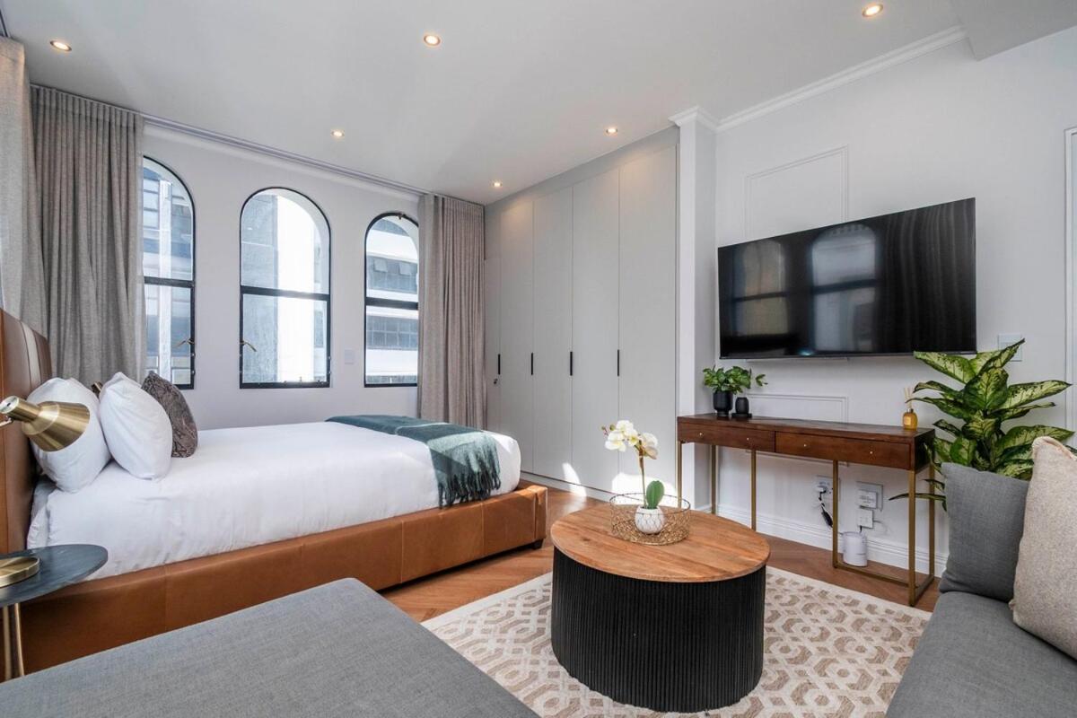 Modern Studio at Venice House - 4