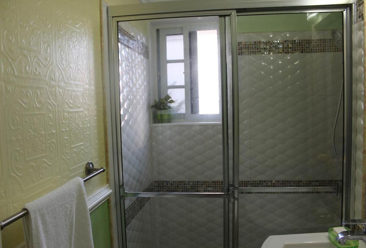 Seacastles at My House Your House - 3