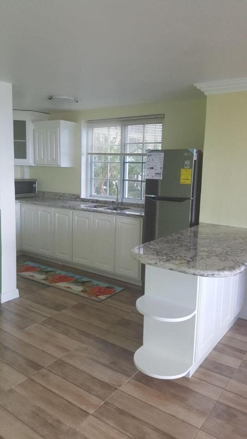 Seacastles at My House Your House - 5