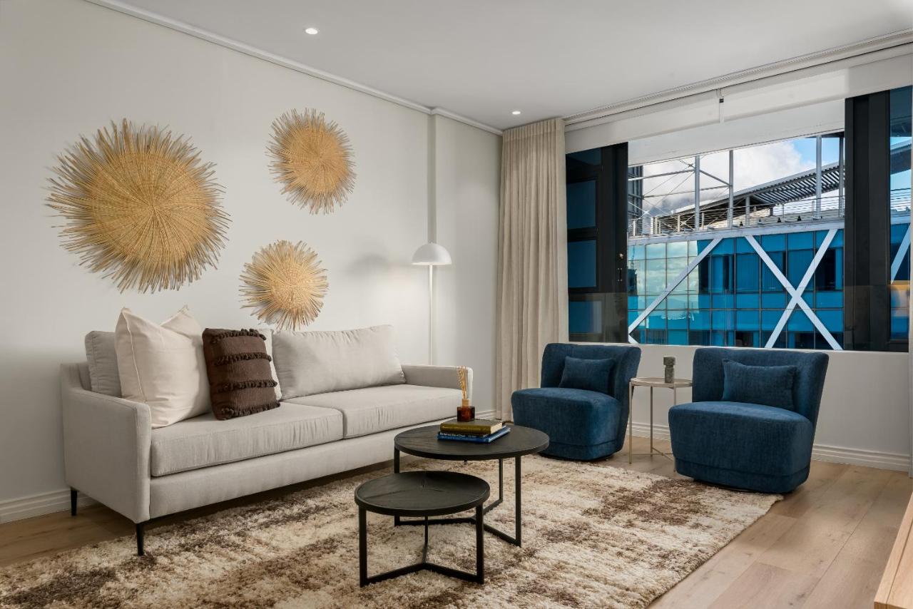 Luxury 16 on Bree Apartments