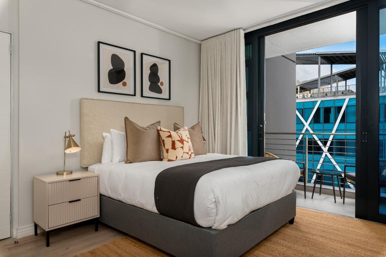 Luxury 16 on Bree Apartments - 2