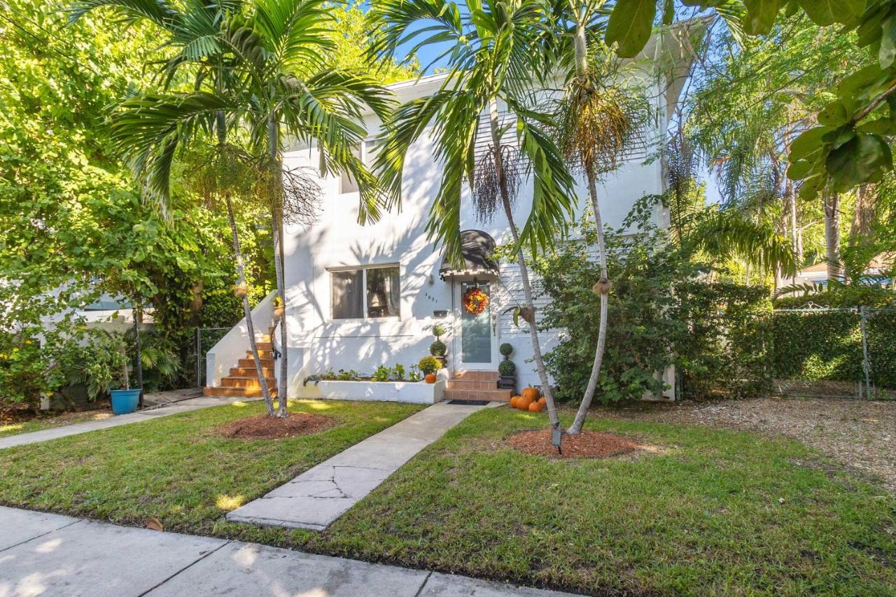 Tropical Paradise in Miracle Mile with Parking - 4