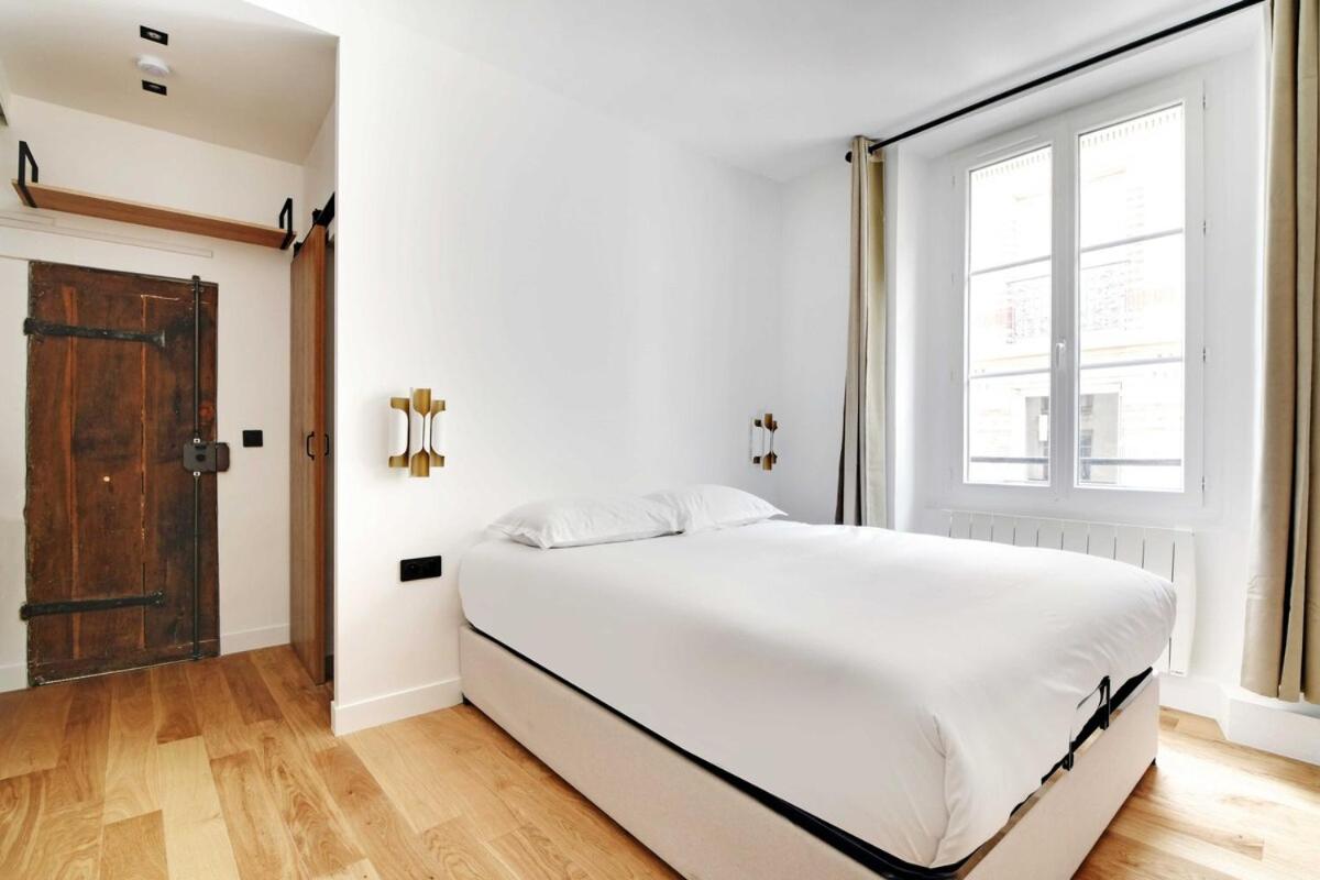 Studio-Suite 4 stars, 15m from Eiffel, Refined - 4