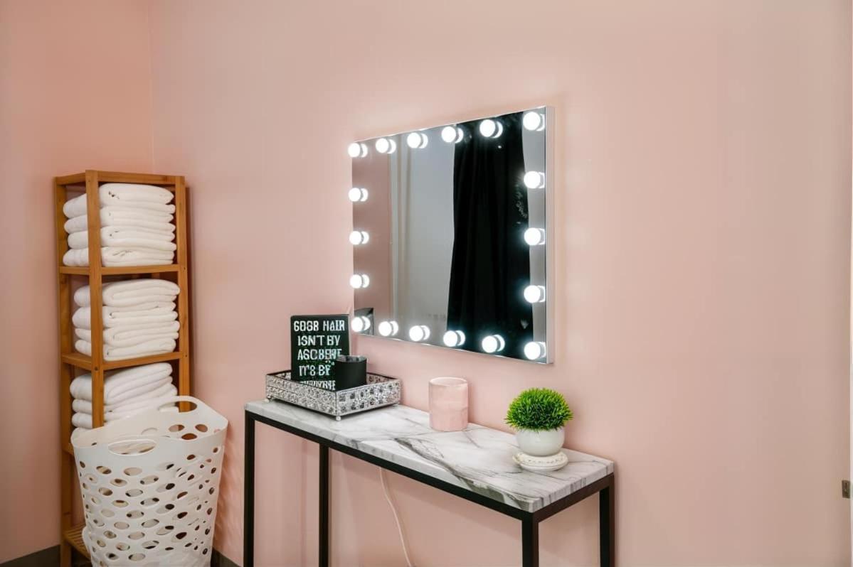 New 4 Bedroom Apt near DT Walk to restaurants - 3