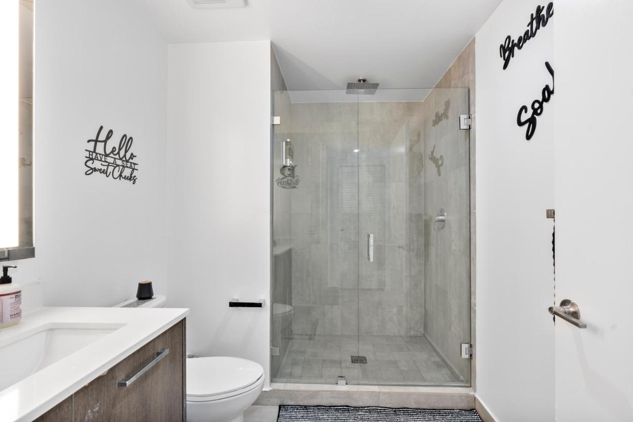 Miami Penthouse Infinity Pool - 3