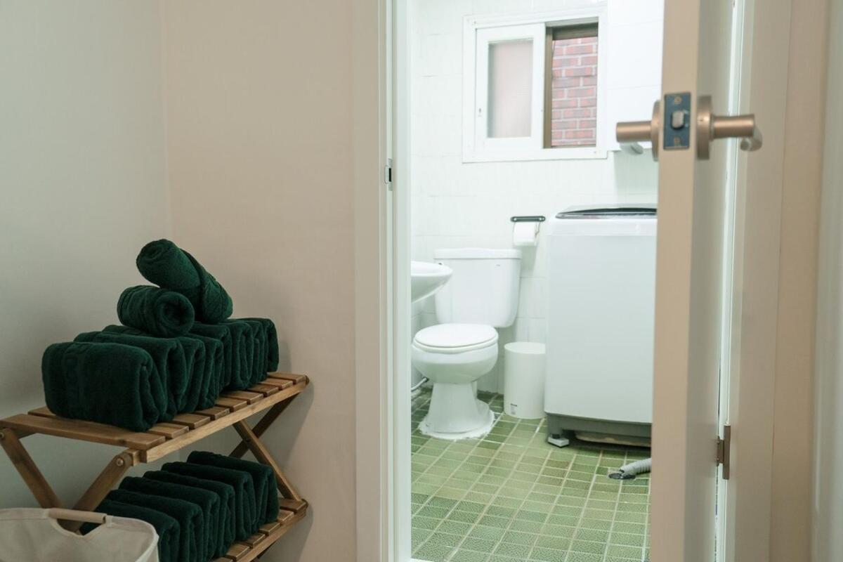 Itaewon, Seoul, Comfortable Family Room for 4 - 3