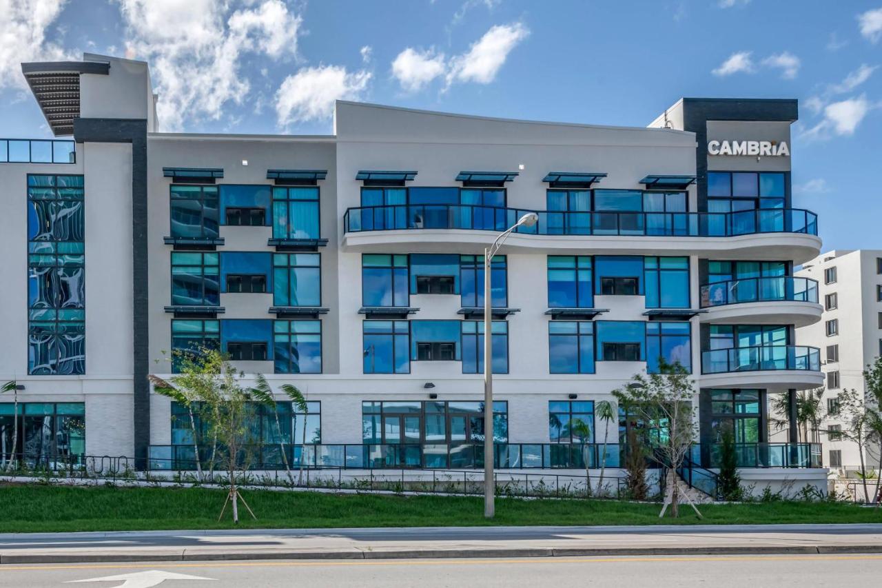 Image: Cambria Hotel Fort Lauderdale Beach