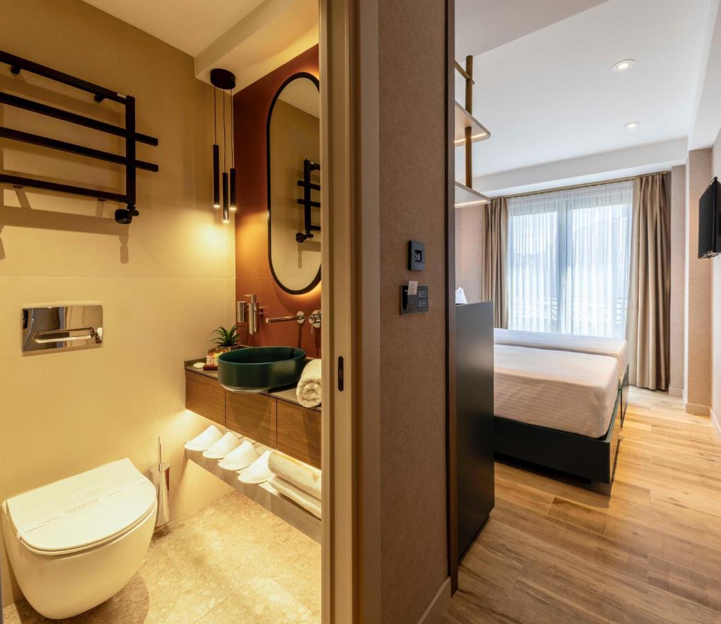 Emilion Hotel - 3