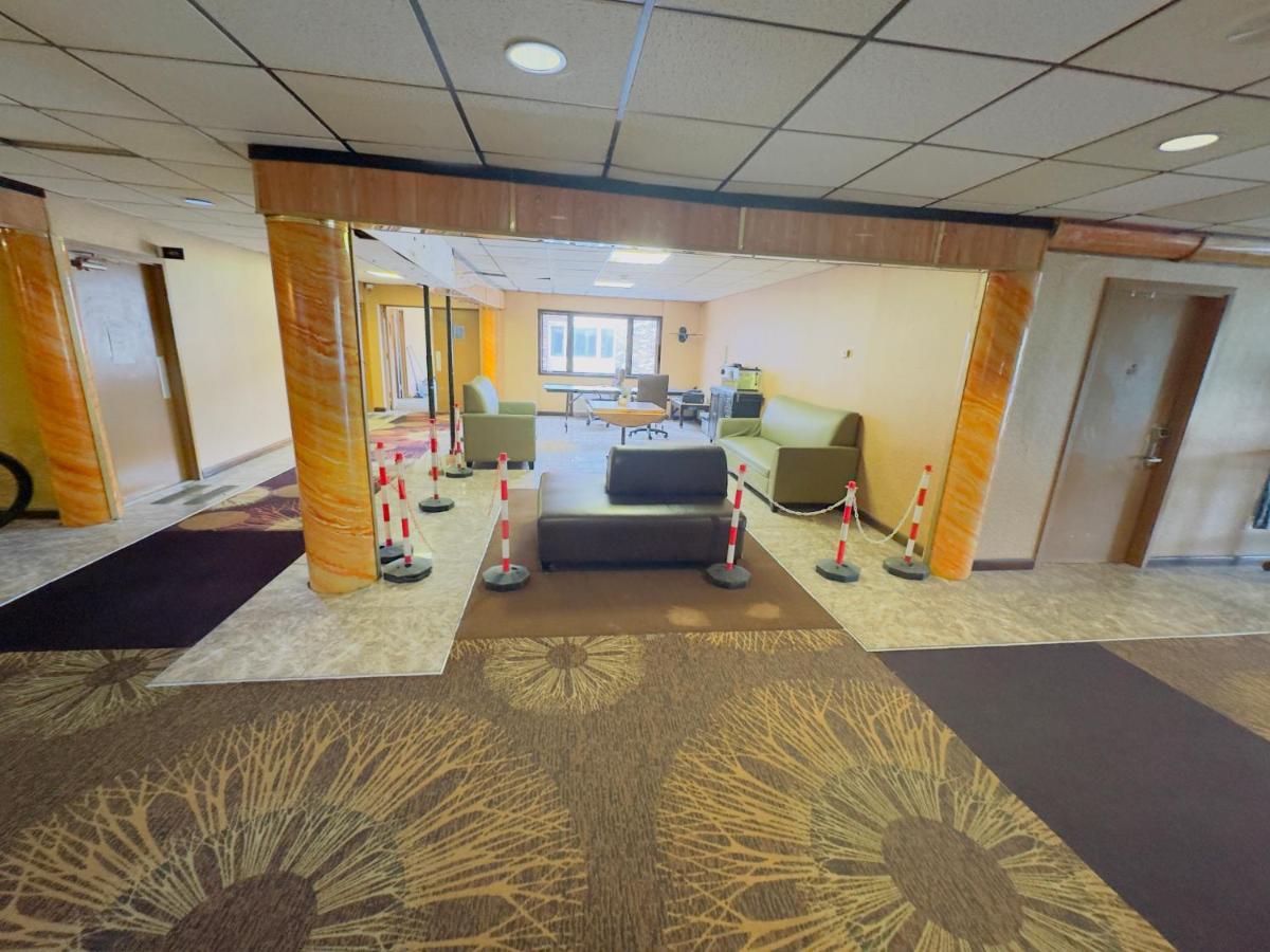 Hilltop Motel — photo 17