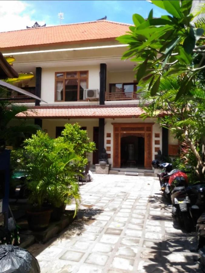 Cempaka Apartment Surfaris Inn - 5