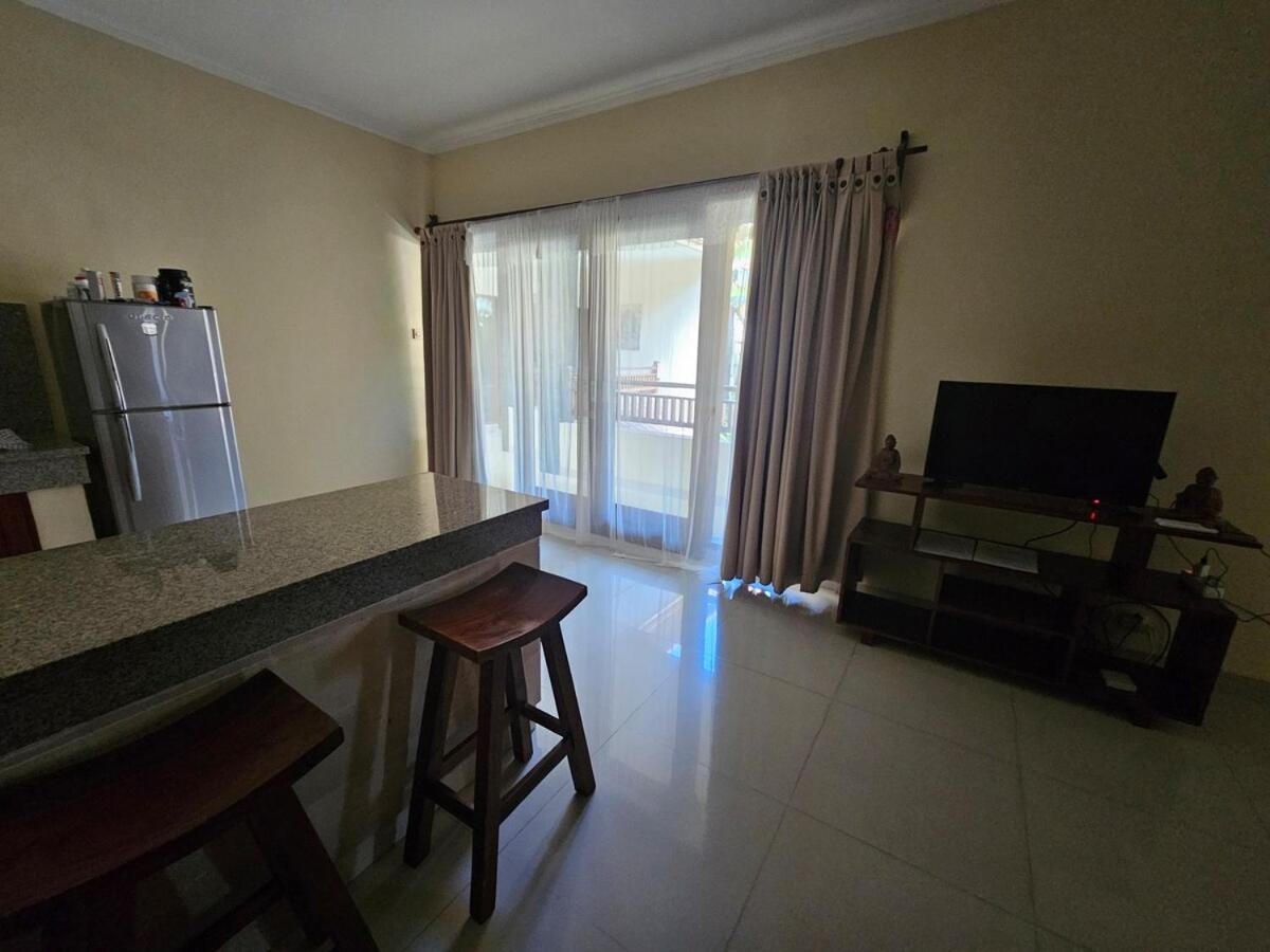 Cempaka Apartment Surfaris Inn - 3