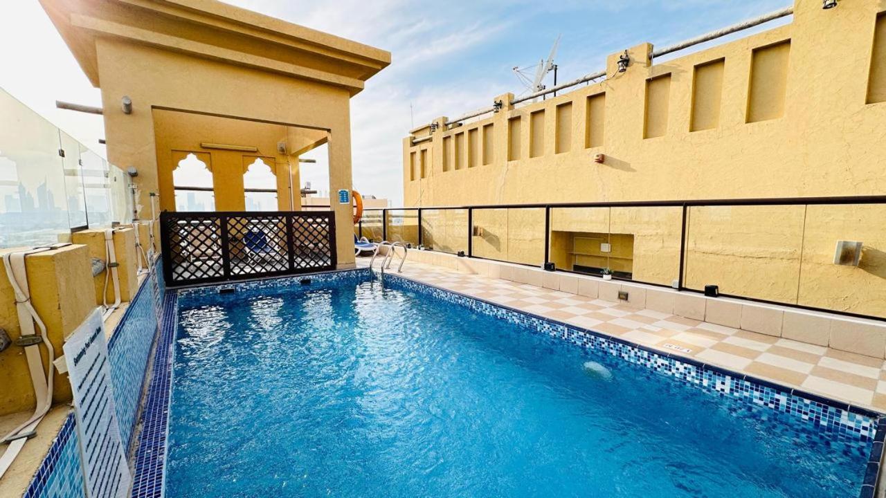 Reflections Hotel - 4