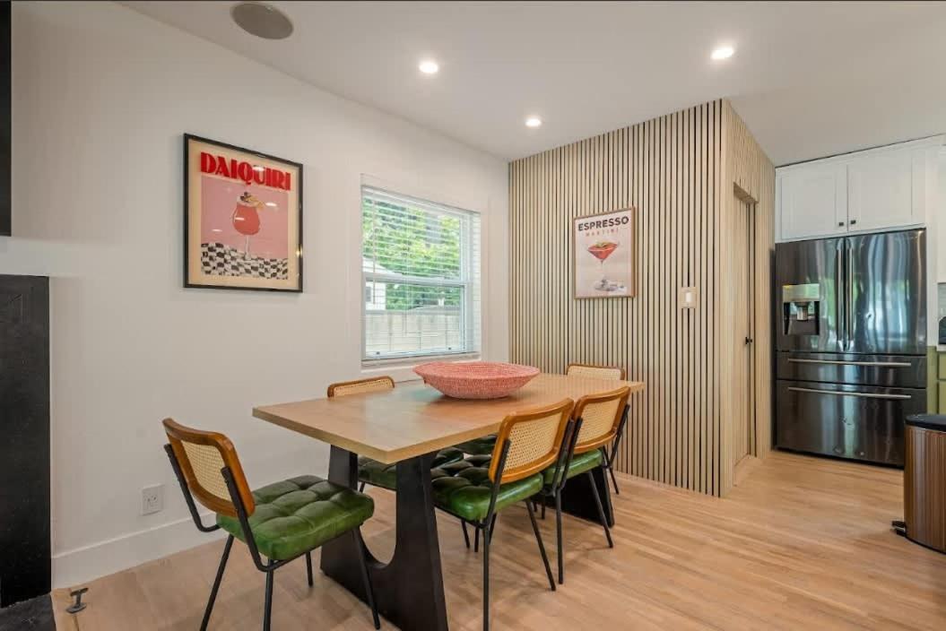 Lake Balboa Hideaway - 5