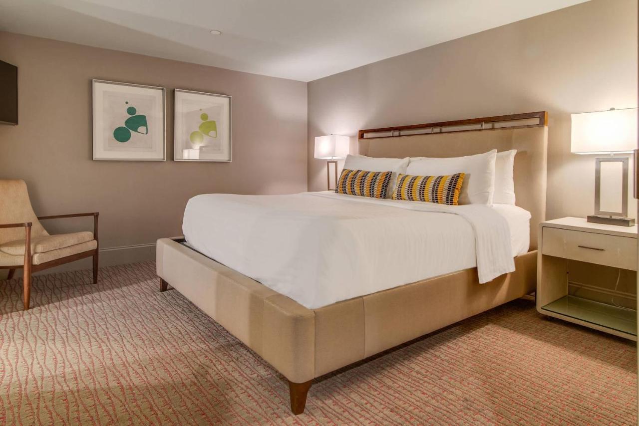 Comfy Family Retreat for 4 in DT Walk to Broadway - 2