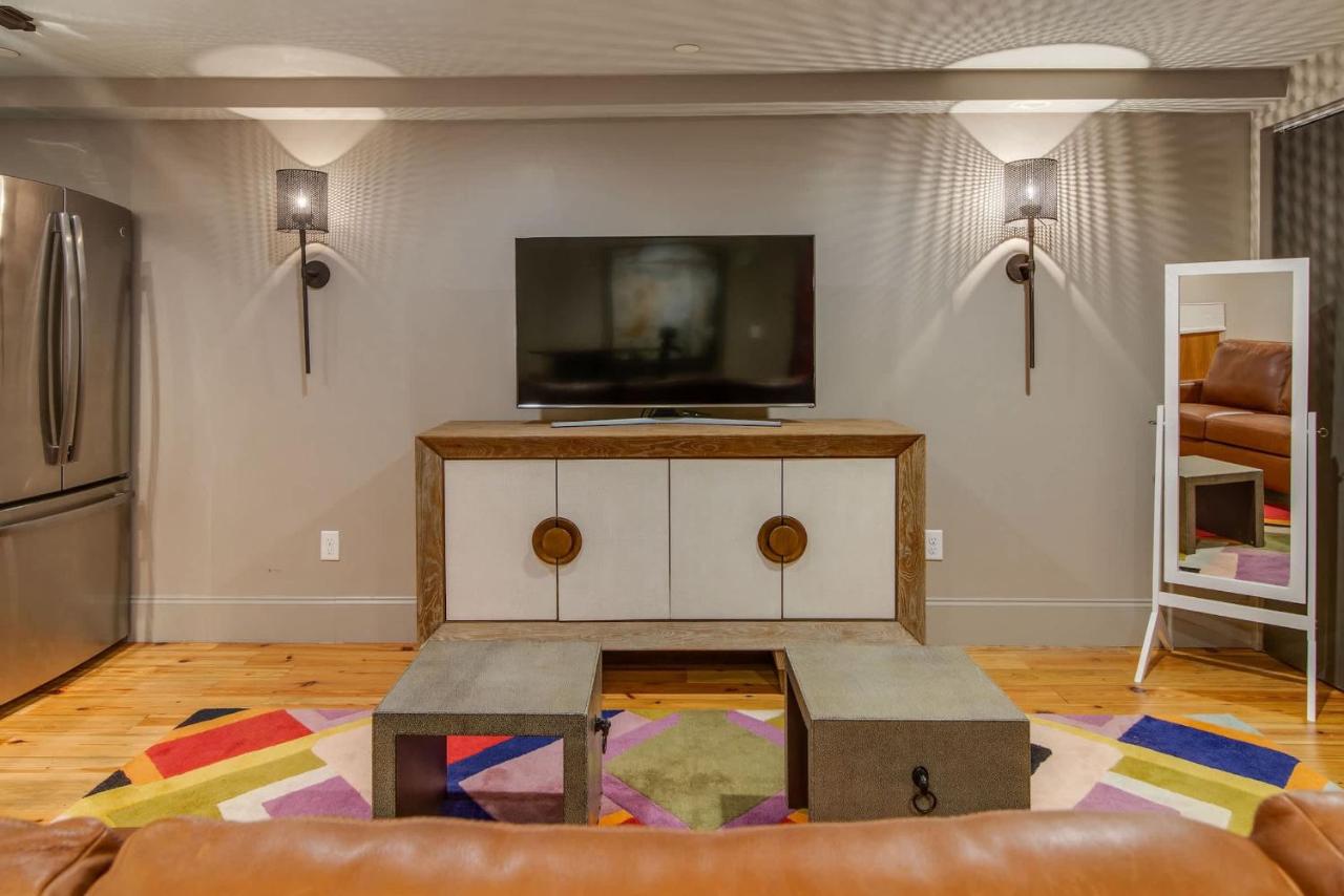 Comfy Family Retreat for 4 in DT Walk to Broadway - 4