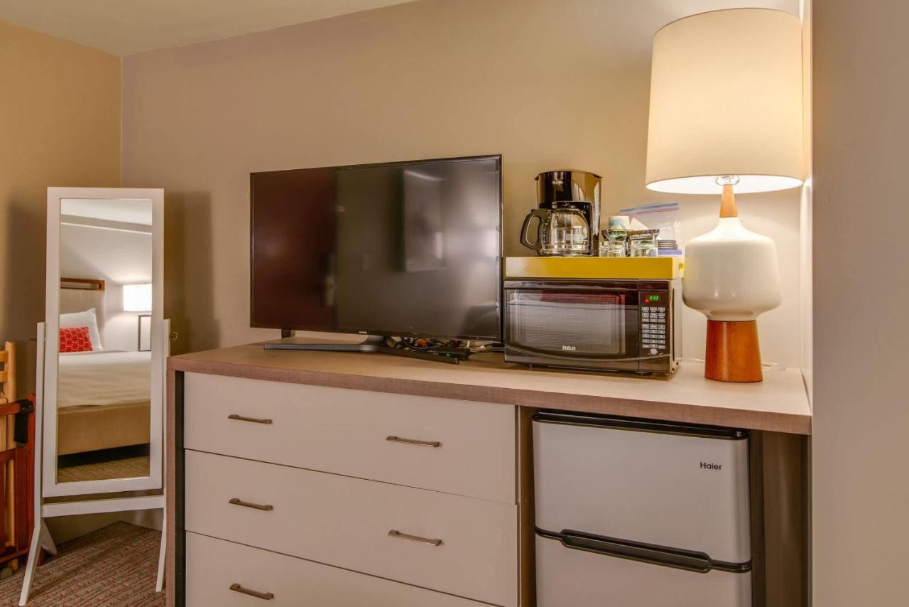 Cozy Retreat for 2 Heart of DT Near Broadway - 5