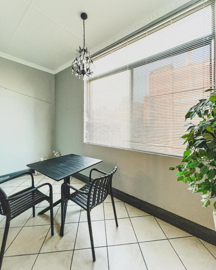 Elim Apartment on The Square CBD - 3