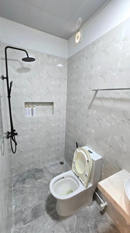 Uhoo's Lavish Oasis - 3