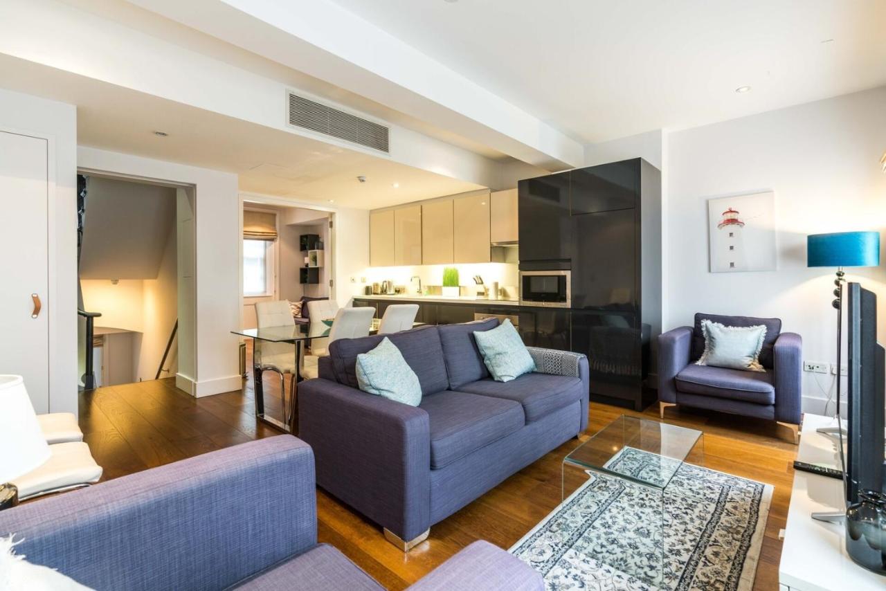 A Stunning Three Bedroom Home in Mayfair