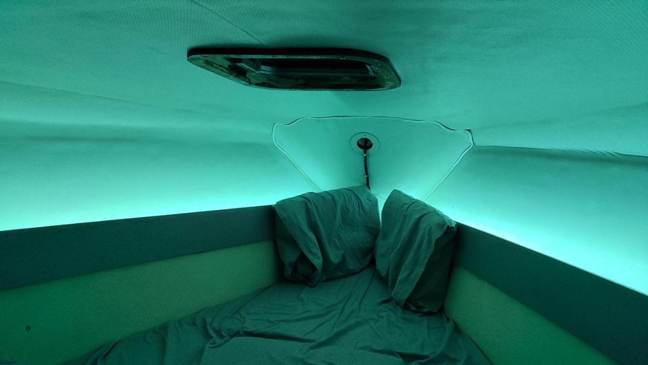 Love Boat Hostel - 4