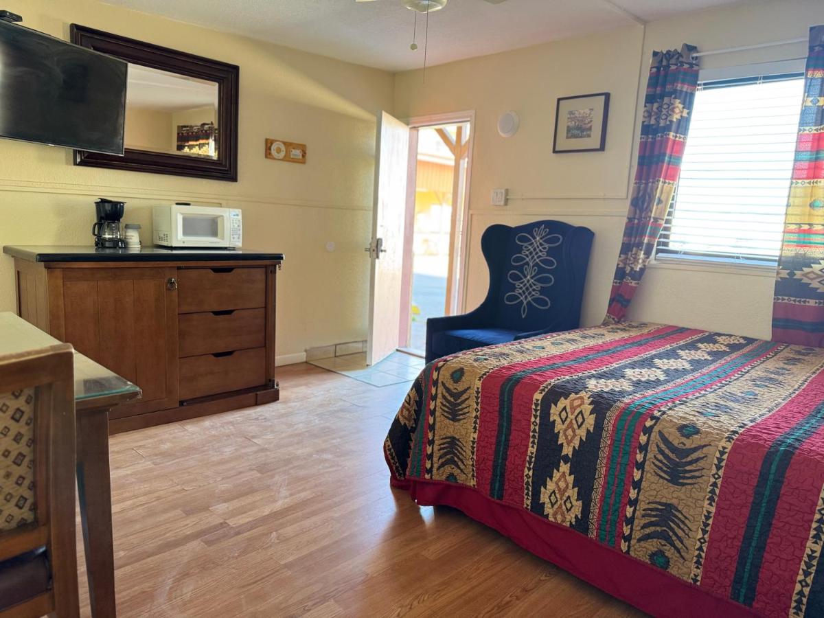 Apache Motel — photo 14