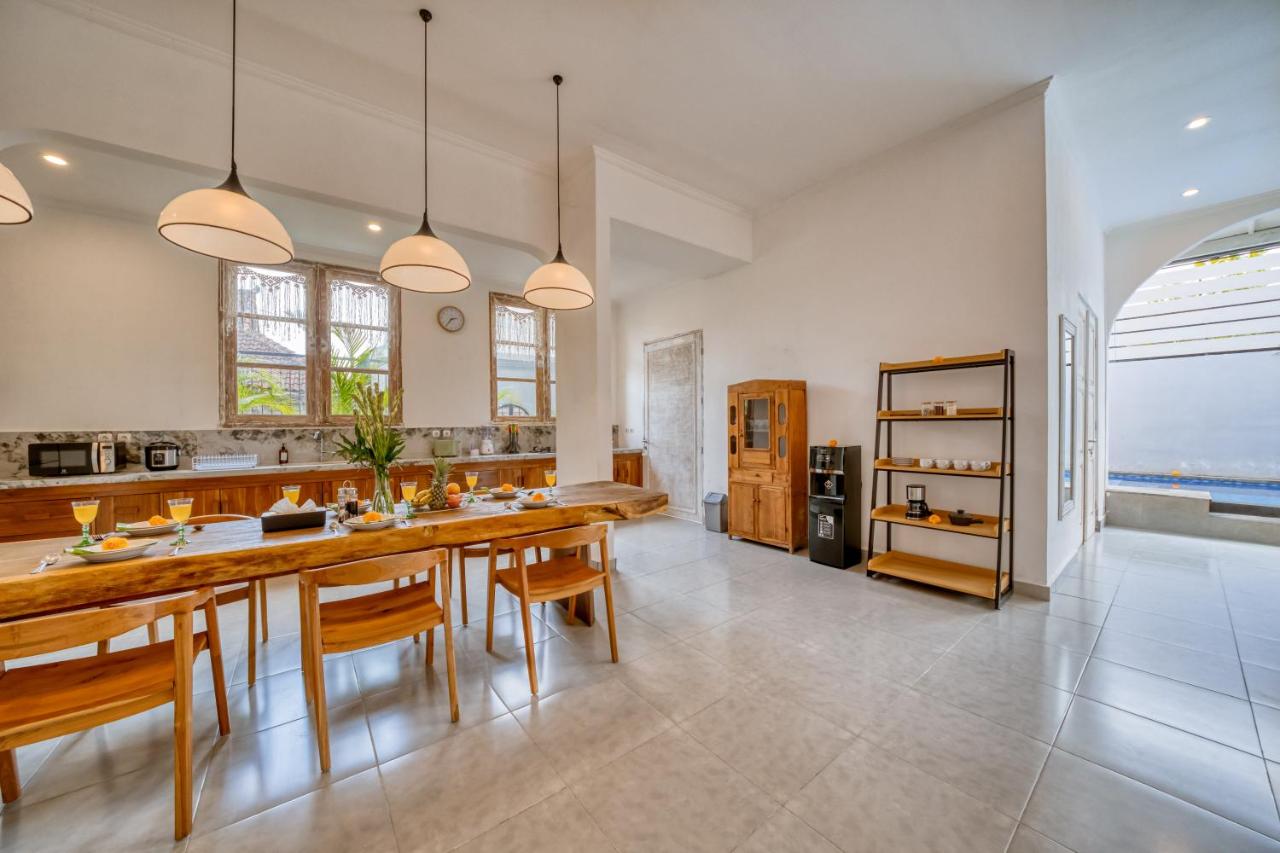 NEWLY BUILT 3bd Mediterranean Spacious Villa - 5