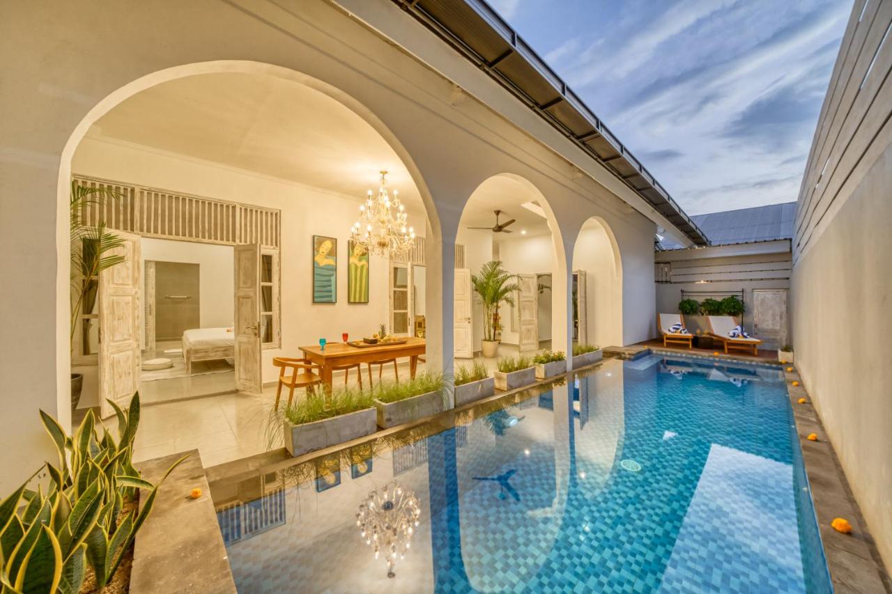 NEWLY BUILT 3bd Mediterranean Spacious Villa