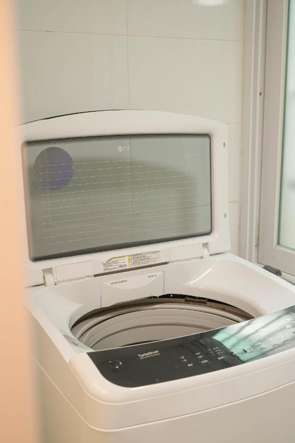 Mangwon & Hapjeong Duo House - 3