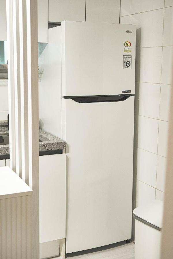 Mangwon & Hapjeong Duo House - 4