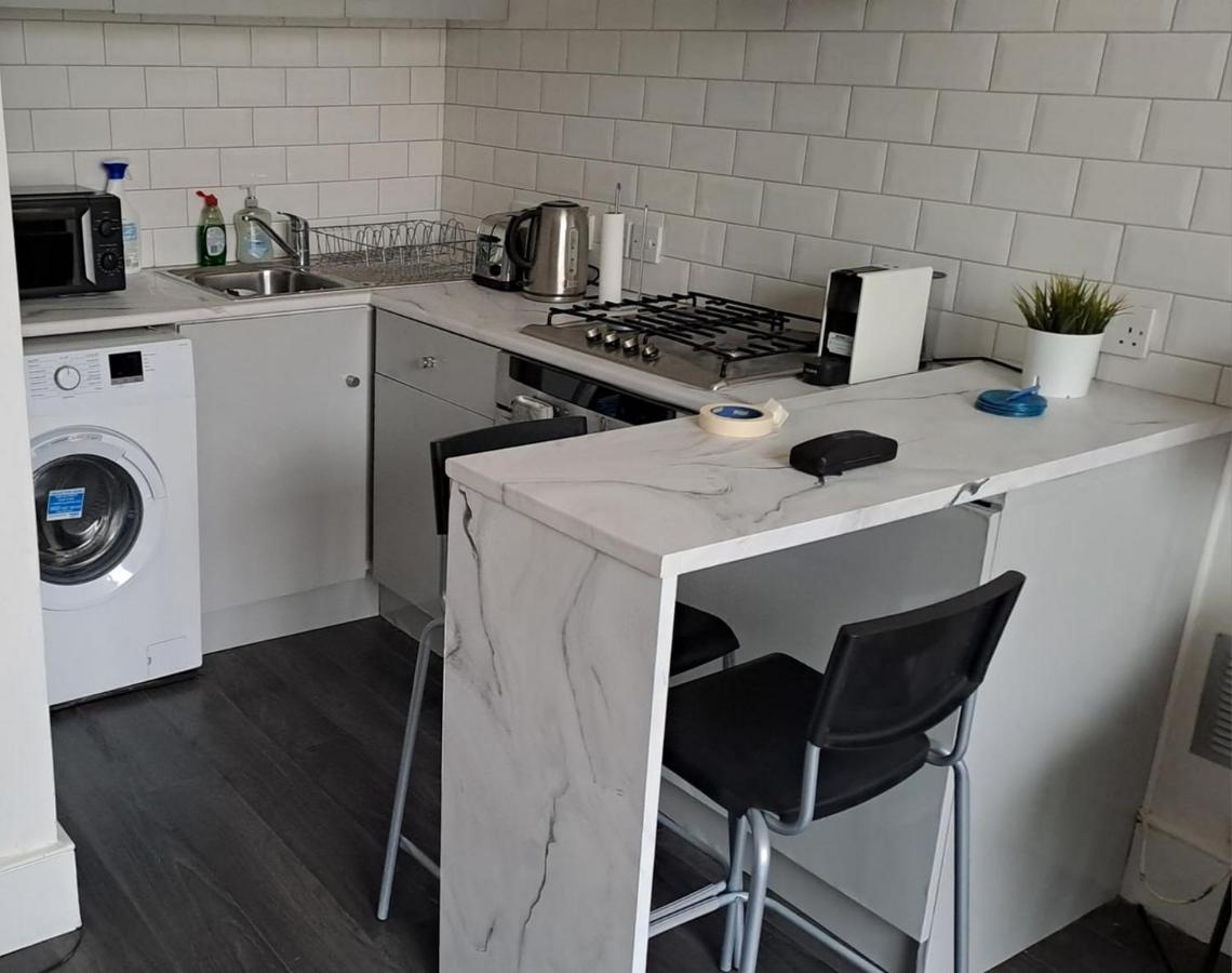 Fantastic 1BD flat in the centre - 2