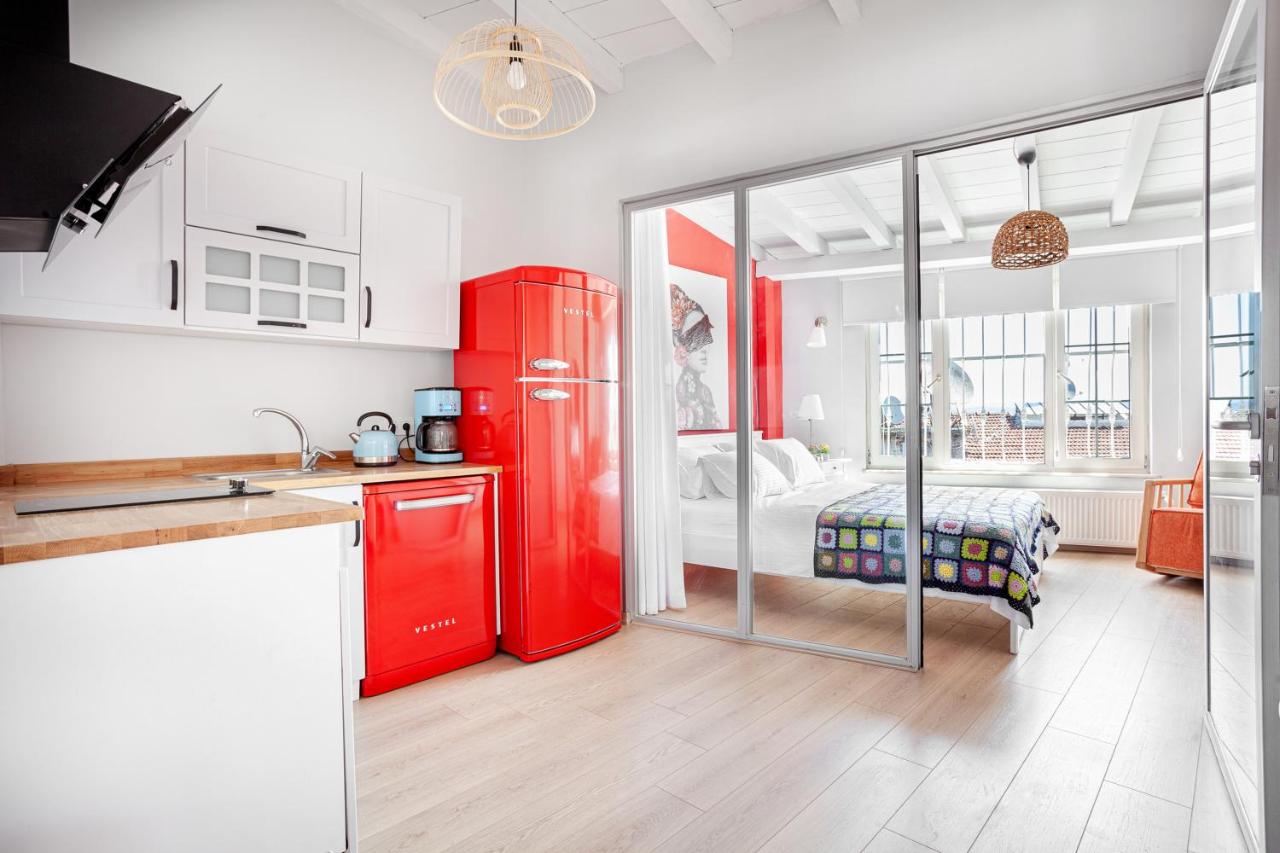 Roof top, close to Taksim, with private terrace - 4