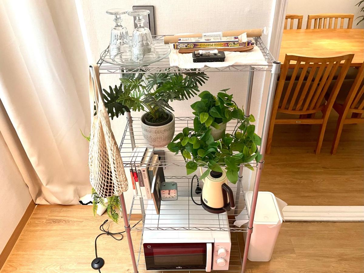 Hapjeong Mangwon Two Room - 2