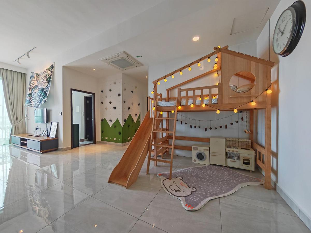 Paragon Suites CIQ Homestay by WELCOME HOME - 2