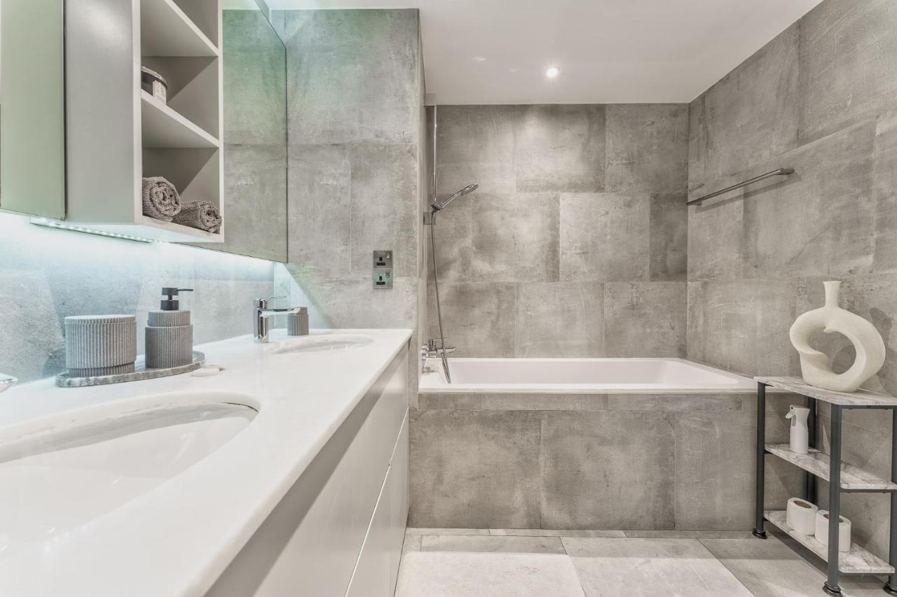 Prime Downtown 2BR Retreat - 3