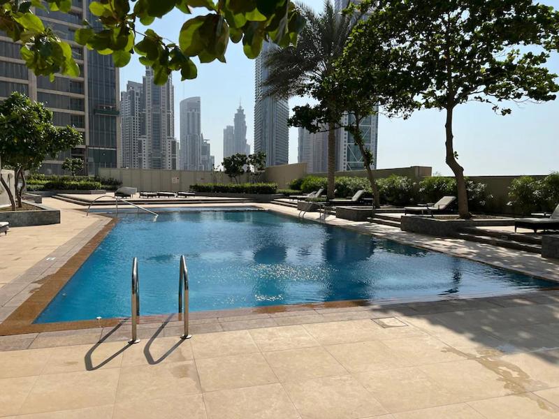 Elegant 1 Bedroom Apartment, The Lofts West Tower, Downtown Dubai By Al sarya Holiday Homes - 4